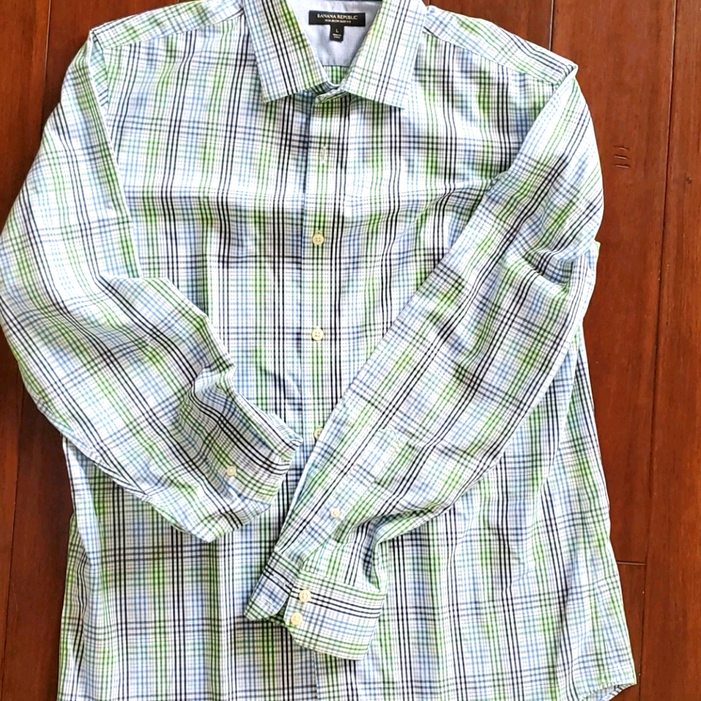 BR Slim Fit Button-Down